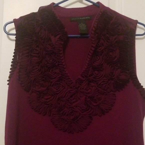 Medium Sized Plum Colored Detailed Blouse - Picture 3 of 10